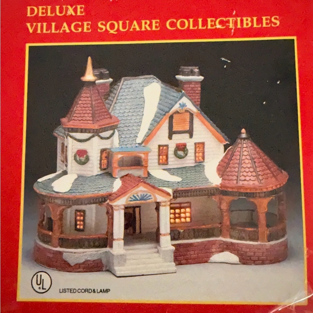 Vintage Lemax -Lighted Christmas Village - Deluxe Village Square Collectibles